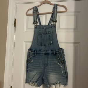 Judy Blue size medium overall shorts.